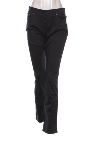 Дамски панталон Raphaela By Brax, Размер M, Цвят Син, Цена 88,92 лв.