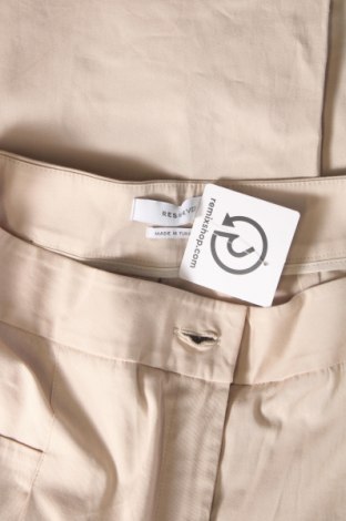 Дамски панталон Reserved, Размер M, Цвят Бежов, Цена 29,00 лв.