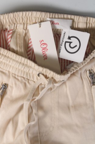 Дамски панталон S.Oliver, Размер XS, Цвят Бежов, Цена 93,00 лв.