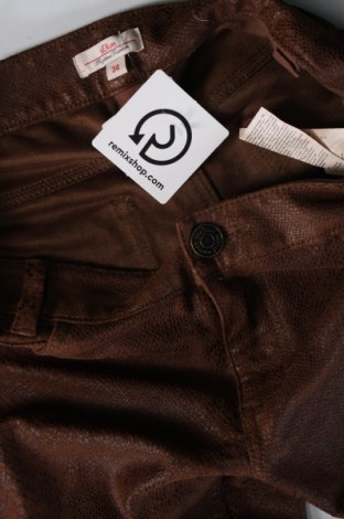 Дамски панталон S.Oliver, Размер S, Цвят Кафяв, Цена 9,02 лв.