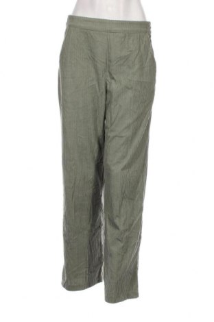 Дамски панталон SHEIN, Размер M, Цвят Зелен, Цена 10,73 лв.