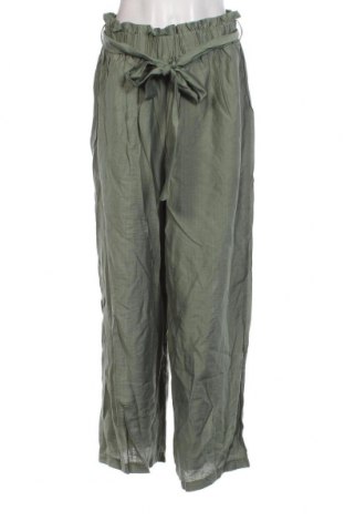 Дамски панталон SHEIN, Размер M, Цвят Зелен, Цена 17,60 лв.