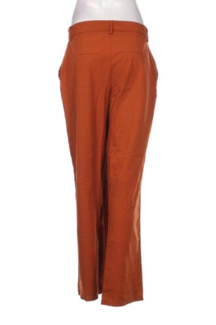 Pantaloni de femei Selected Femme, Mărime M, Culoare Maro, Preț 99,51 Lei