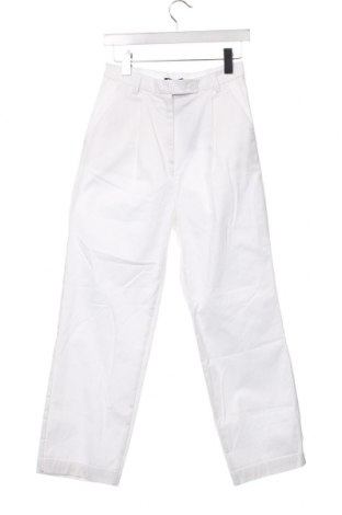 Дамски панталон Sisley, Размер XXS, Цвят Бял, Цена 78,00 лв.