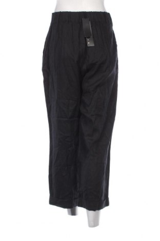 Дамски панталон Sisley, Размер S, Цвят Черен, Цена 156,00 лв.