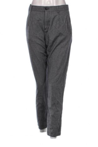 Дамски панталон Sisley, Размер XL, Цвят Син, Цена 67,82 лв.