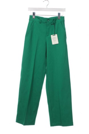 Дамски панталон Street One, Размер XS, Цвят Зелен, Цена 41,85 лв.