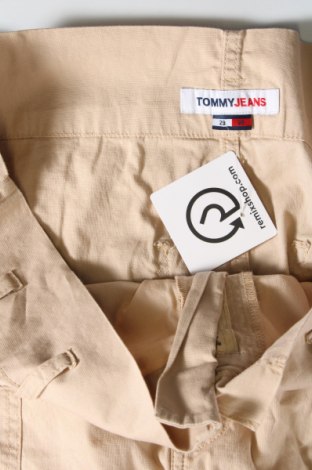 Дамски панталон Tommy Jeans, Размер L, Цвят Бежов, Цена 85,68 лв.