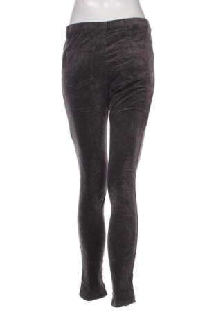 Дамски панталон Uniqlo, Размер M, Цвят Сив, Цена 10,66 лв.