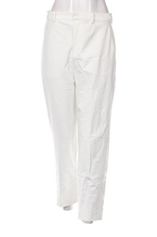 Дамски панталон Uniqlo, Размер M, Цвят Бял, Цена 18,45 лв.