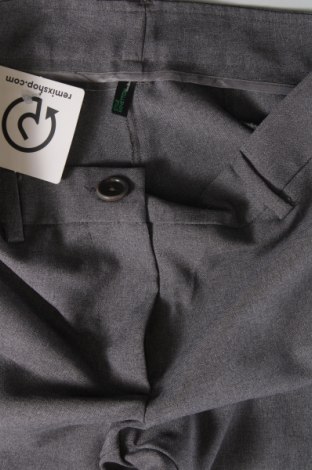 Дамски панталон United Colors Of Benetton, Размер S, Цвят Сив, Цена 12,30 лв.