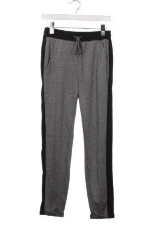 Pantaloni de femei VILA, Mărime XS, Culoare Gri, Preț 110,60 Lei
