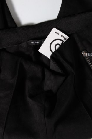 Γυναικείο παντελόνι Vero Moda, Μέγεθος M, Χρώμα Μαύρο, Τιμή 6,68 €