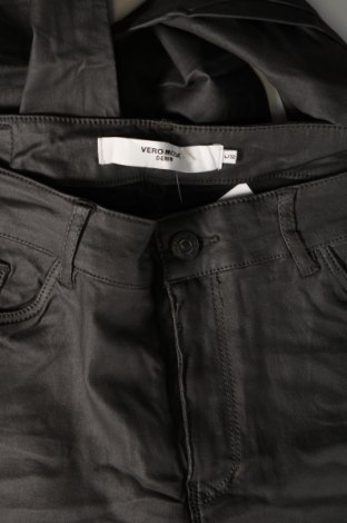 Дамски панталон Vero Moda, Размер L, Цвят Сив, Цена 27,00 лв.
