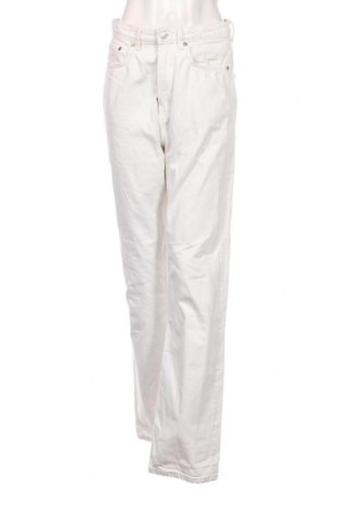 Дамски панталон Weekday, Размер M, Цвят Бял, Цена 18,45 лв.