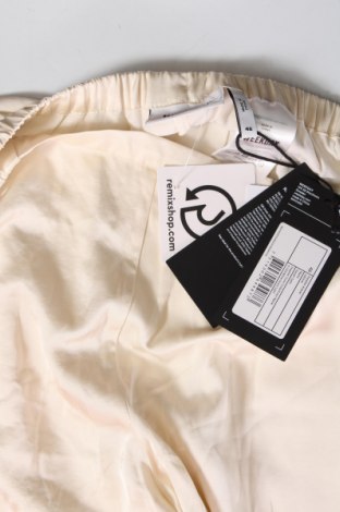 Γυναικείο παντελόνι Weekday, Μέγεθος XL, Χρώμα Εκρού, Τιμή 9,59 €