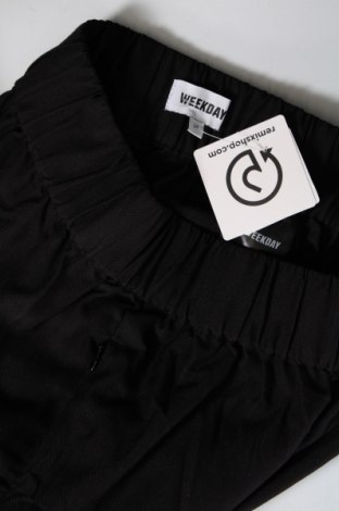 Γυναικείο παντελόνι Weekday, Μέγεθος S, Χρώμα Μαύρο, Τιμή 3,80 €