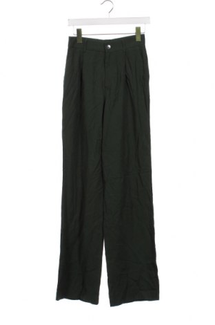 Дамски панталон Zara, Размер XS, Цвят Зелен, Цена 27,00 лв.