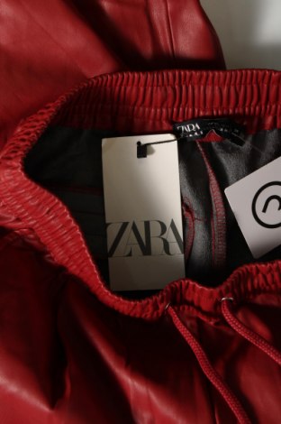 Дамски панталон Zara, Размер XS, Цвят Червен, Цена 47,85 лв.