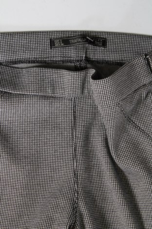 Дамски панталон Zara Trafaluc, Размер S, Цвят Многоцветен, Цена 12,17 лв.
