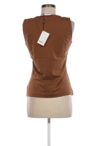 Γυναικείο αμάνικο μπλουζάκι, Μέγεθος M, Χρώμα Καφέ, Τιμή 5,48 €