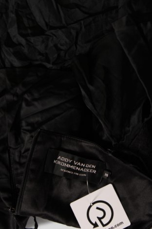 Γυναικείο αμάνικο μπλουζάκι Addy Van Den Krommenacker, Μέγεθος S, Χρώμα Μαύρο, Τιμή 10,09 €