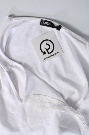 Γυναικείο αμάνικο μπλουζάκι Fb Sister, Μέγεθος M, Χρώμα Λευκό, Τιμή 6,67 €