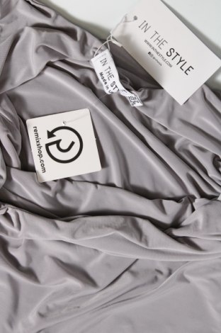 Γυναικείο αμάνικο μπλουζάκι In the style, Μέγεθος M, Χρώμα Γκρί, Τιμή 4,44 €