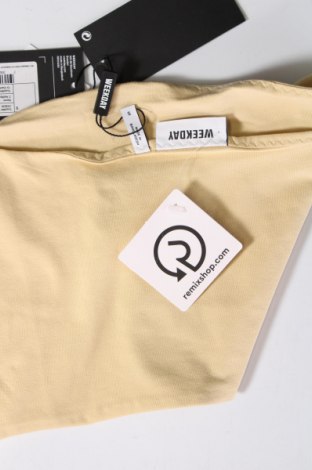 Γυναικείο αμάνικο μπλουζάκι Weekday, Μέγεθος S, Χρώμα Κίτρινο, Τιμή 5,44 €