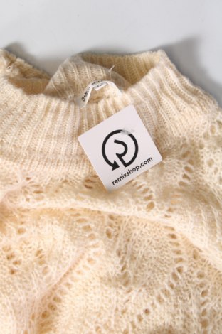 Дамски пуловер Millenium, Размер M, Цвят Екрю, Цена 13,05 лв.