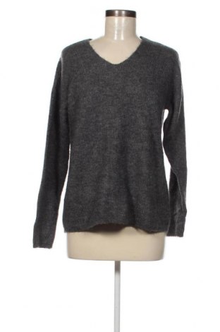 Дамски пуловер Vero Moda, Размер XS, Цвят Сив, Цена 8,10 лв.