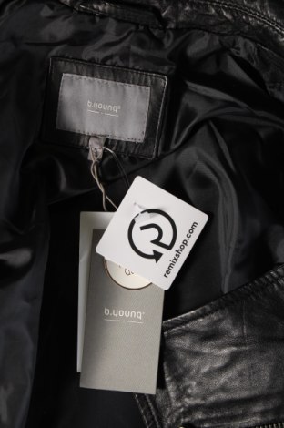 Γυναικείο δερμάτινο μπουφάν B.Young, Μέγεθος S, Χρώμα Μαύρο, Τιμή 90,74 €