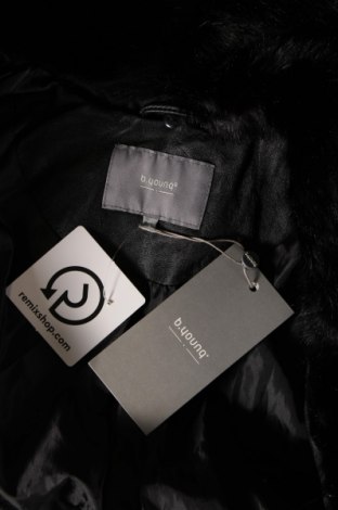 Dámska kožená bunda  B.Young, Veľkosť XS, Farba Čierna, Cena  30,06 €