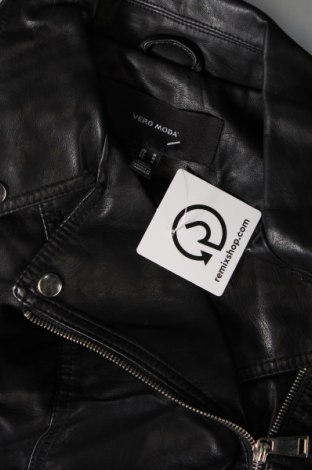 Dámska kožená bunda  Vero Moda, Veľkosť M, Farba Čierna, Cena  23,25 €