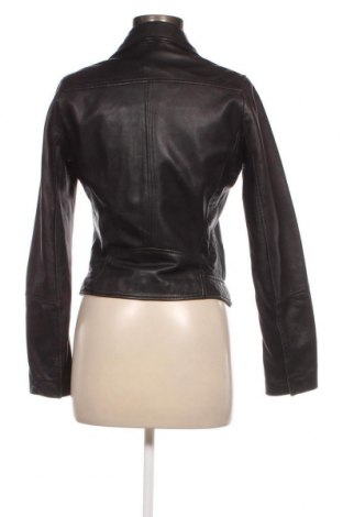 Дамско кожено яке Zara Trafaluc, Размер M, Цвят Черен, Цена 75,60 лв.