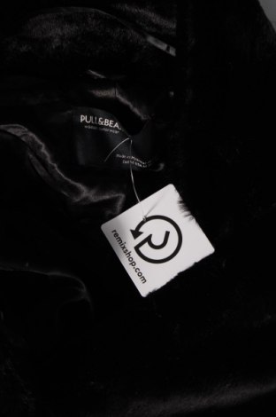 Дамско палто Pull&Bear, Размер M, Цвят Черен, Цена 21,40 лв.