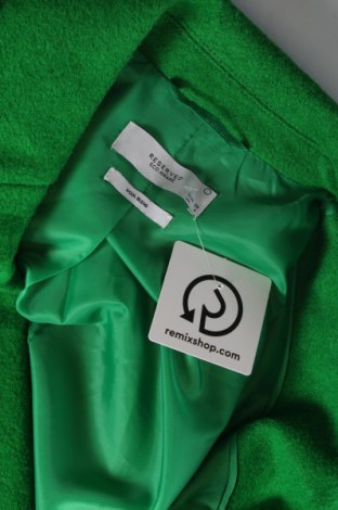 Дамско палто Reserved, Размер XS, Цвят Зелен, Цена 107,00 лв.