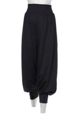 Γυναικείο αθλητικό παντελόνι Bpc Bonprix Collection, Μέγεθος 4XL, Χρώμα Μαύρο, Τιμή 17,94 €