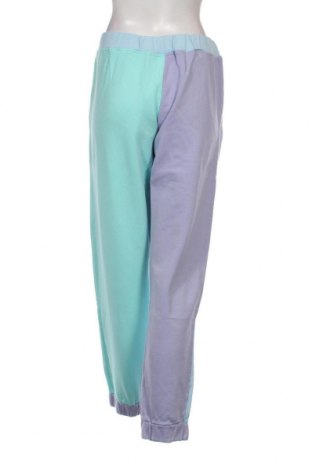 Pantaloni trening de femei Quiksilver, Mărime L, Culoare Multicolor, Preț 83,62 Lei
