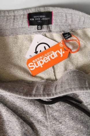 Damen Sporthose Superdry, Größe S, Farbe Grau, Preis 25,86 €