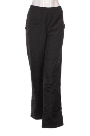 Pantaloni trening de femei Umbro, Mărime XL, Culoare Negru, Preț 88,82 Lei