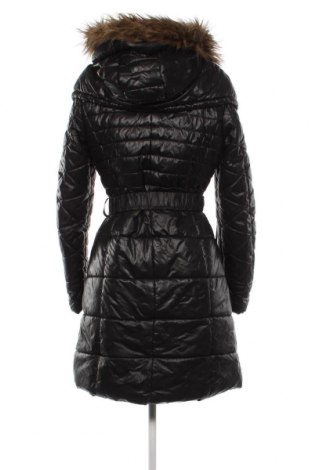Dámska bunda , Veľkosť M, Farba Čierna, Cena  18,00 €