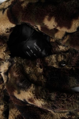Γυναικείο μπουφάν Bershka, Μέγεθος L, Χρώμα Πολύχρωμο, Τιμή 19,38 €