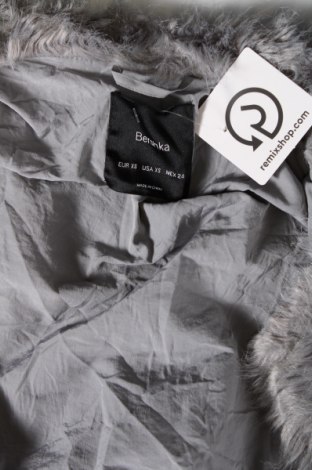 Damenjacke Bershka, Größe XS, Farbe Grau, Preis 13,72 €