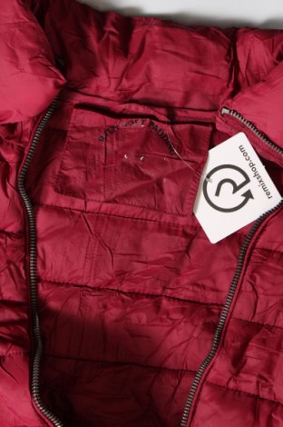Dámska bunda  C&A, Veľkosť XL, Farba Červená, Cena  27,22 €