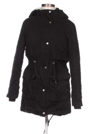 Γυναικείο μπουφάν Clockhouse, Μέγεθος S, Χρώμα Μαύρο, Τιμή 35,88 €