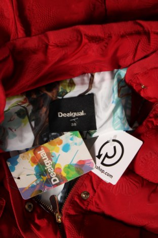 Γυναικείο μπουφάν Desigual, Μέγεθος M, Χρώμα Κόκκινο, Τιμή 136,60 €