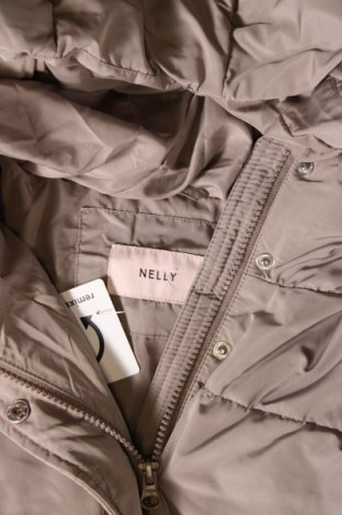 Γυναικείο μπουφάν Nelly, Μέγεθος XL, Χρώμα  Μπέζ, Τιμή 22,17 €