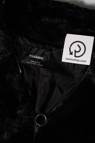 Γυναικείο μπουφάν Pull&Bear, Μέγεθος M, Χρώμα Μαύρο, Τιμή 18,30 €