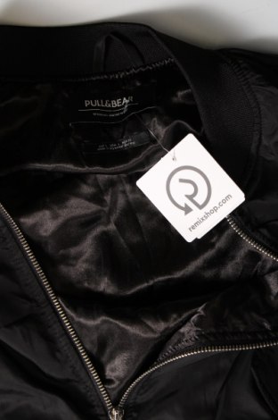 Γυναικείο μπουφάν Pull&Bear, Μέγεθος L, Χρώμα Μαύρο, Τιμή 29,69 €